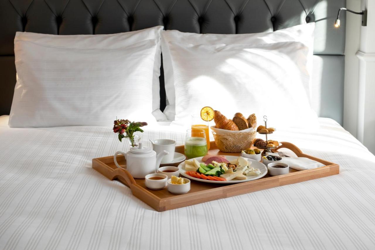 Wish More Hotel Sisli 이스탄불 외부 사진 A breakfast tray