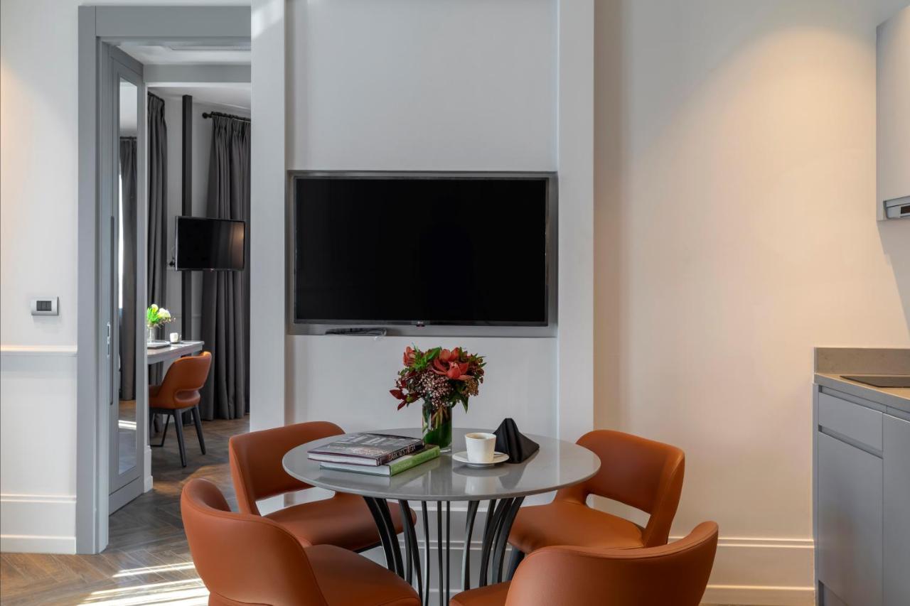 Wish More Hotel Sisli 이스탄불 외부 사진 A suite at the hotel