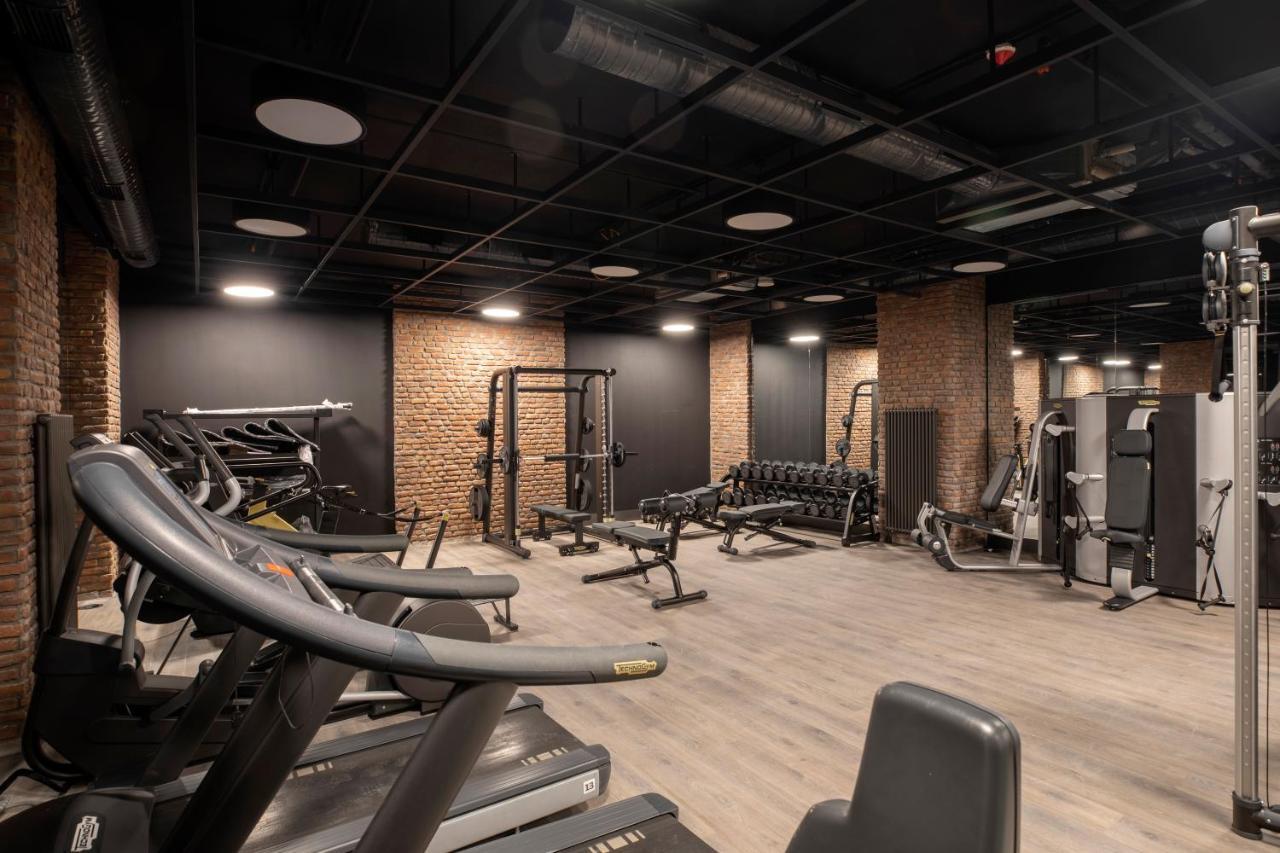 Wish More Hotel Sisli 이스탄불 외부 사진 The gym at the 2018 complex