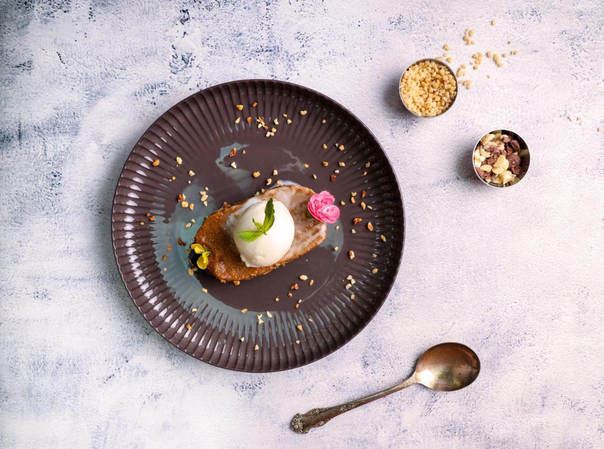 Wish More Hotel Sisli 이스탄불 외부 사진 A dessert