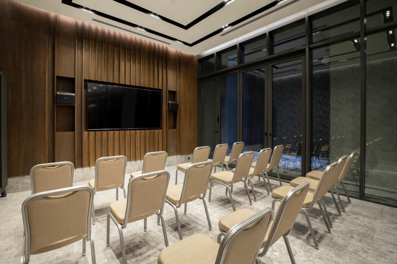Wish More Hotel Sisli 이스탄불 외부 사진 The meeting room